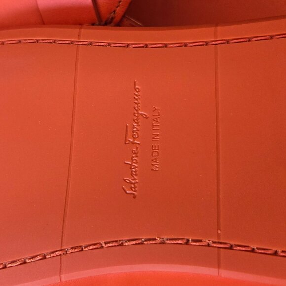 Salvatore Ferragamo Vulcano Red Calf Leather Mule - Picture 11 of 12